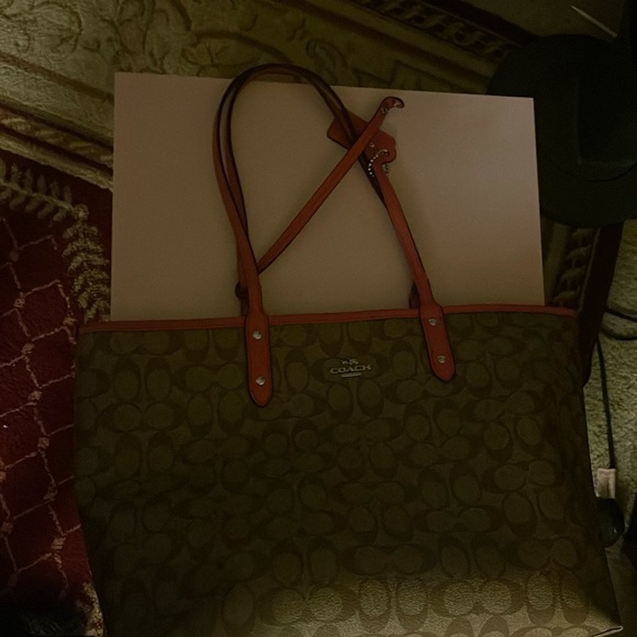 COACH-PURSE-Pink/Brown-reversal - Picture 4 of 8